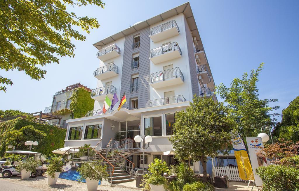 Hotel New Castle Cesenatico Eksteriør billede