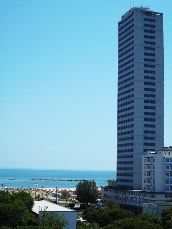 Hotel New Castle Cesenatico Eksteriør billede