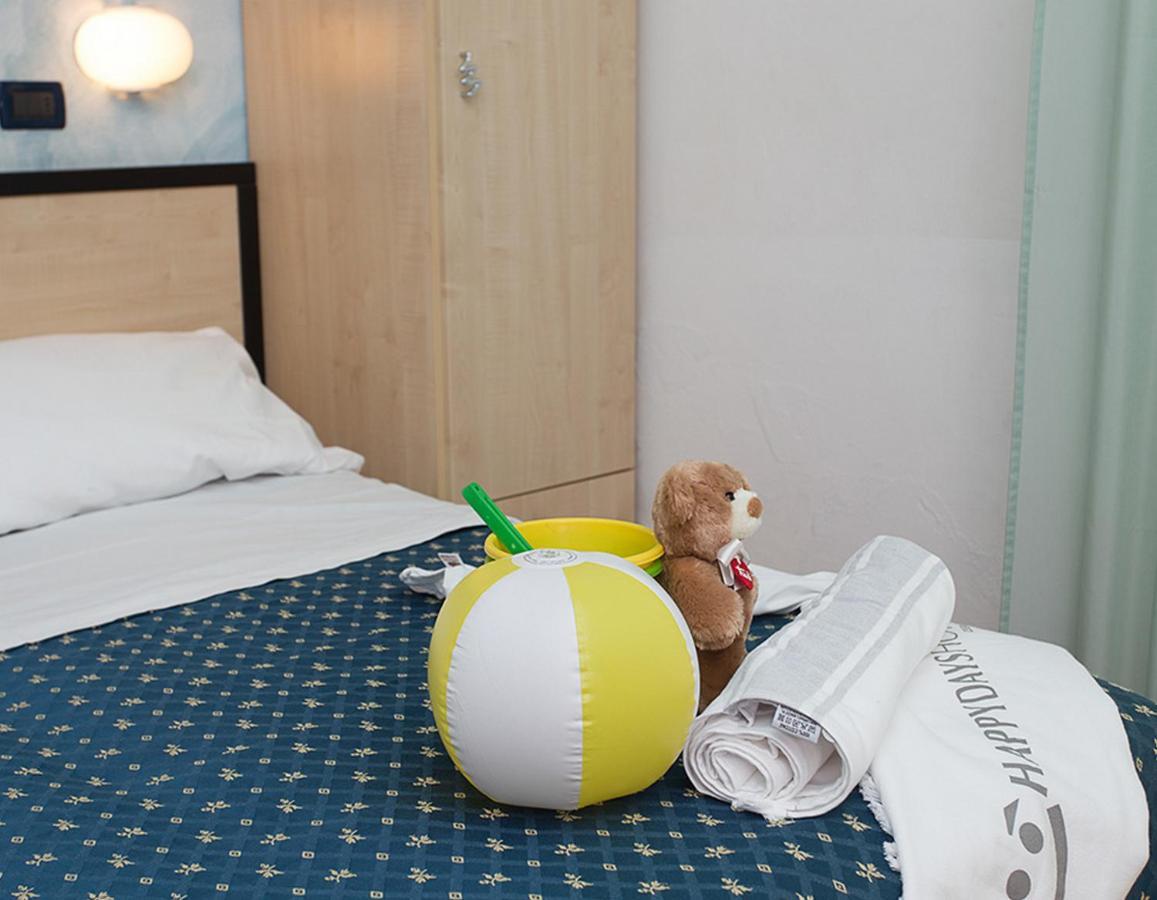 Hotel New Castle Cesenatico Eksteriør billede