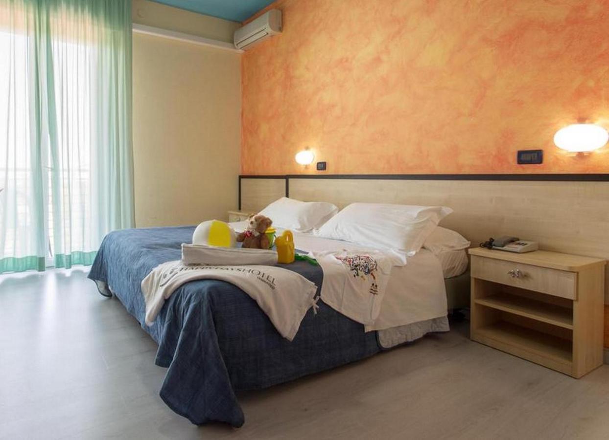 Hotel New Castle Cesenatico Eksteriør billede